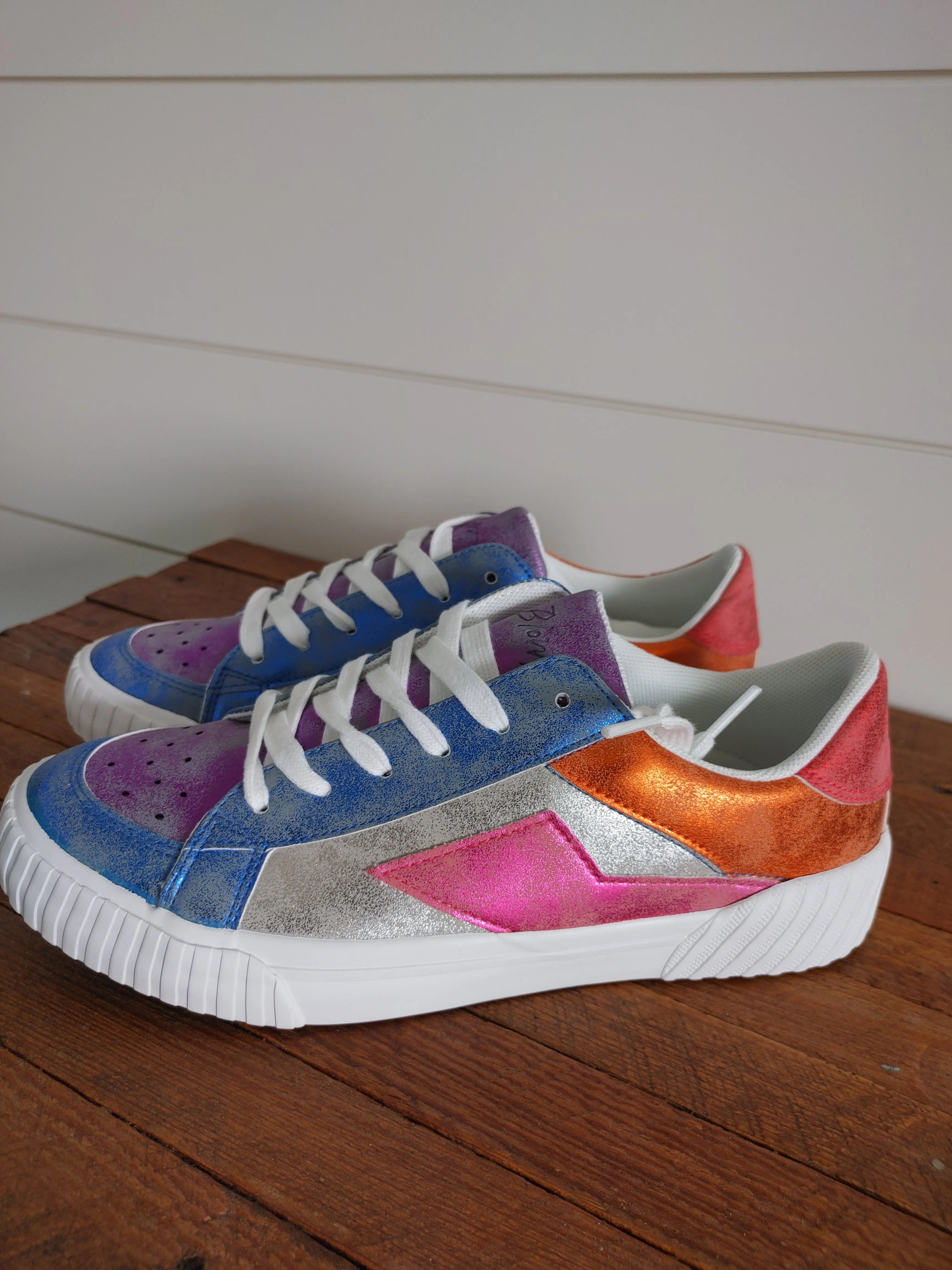 Blowfish Malibu Willa Orbital Sneaker