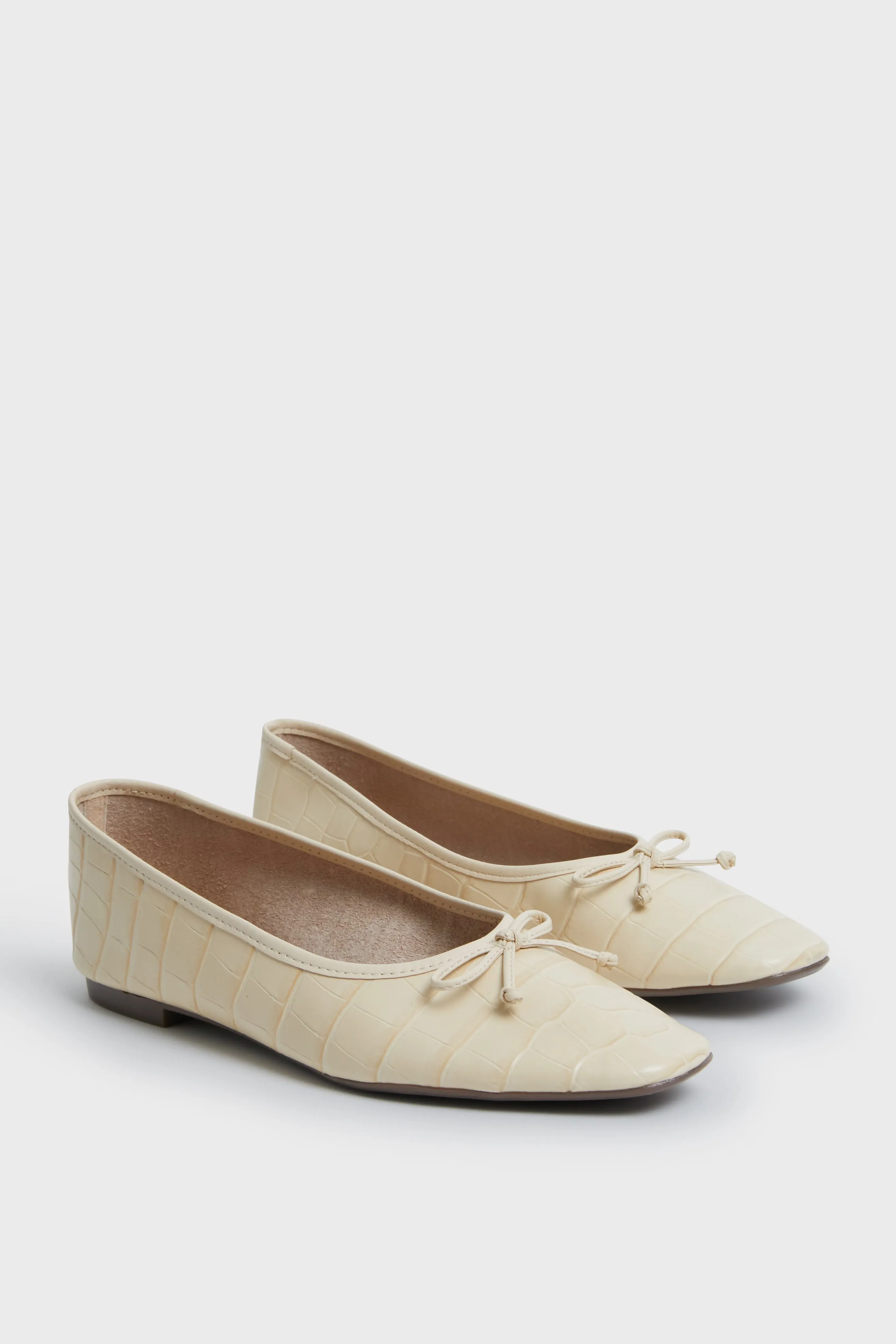 Eggshell Arissa Flats