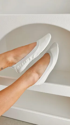 Fold Up Flats - White