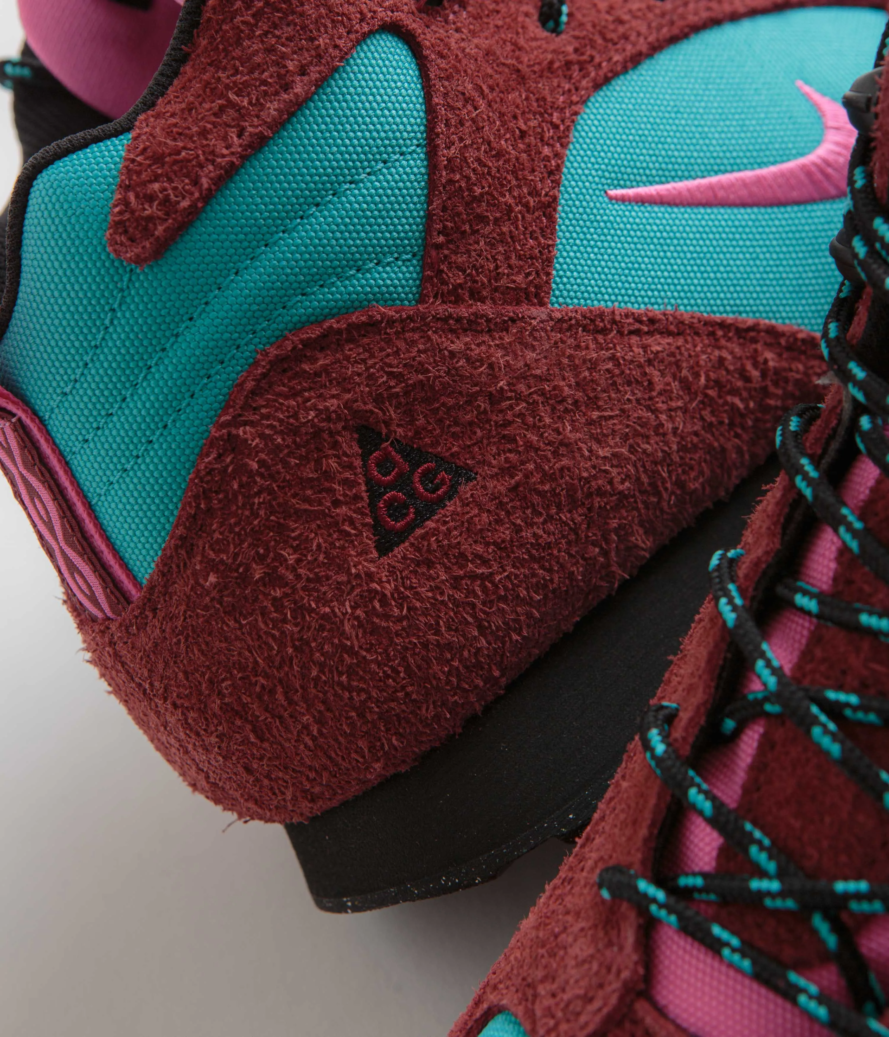 Nike ACG Torre Mid Waterproof Shoes - Team Red / Pinksicle - Dusty Cactus - Sail