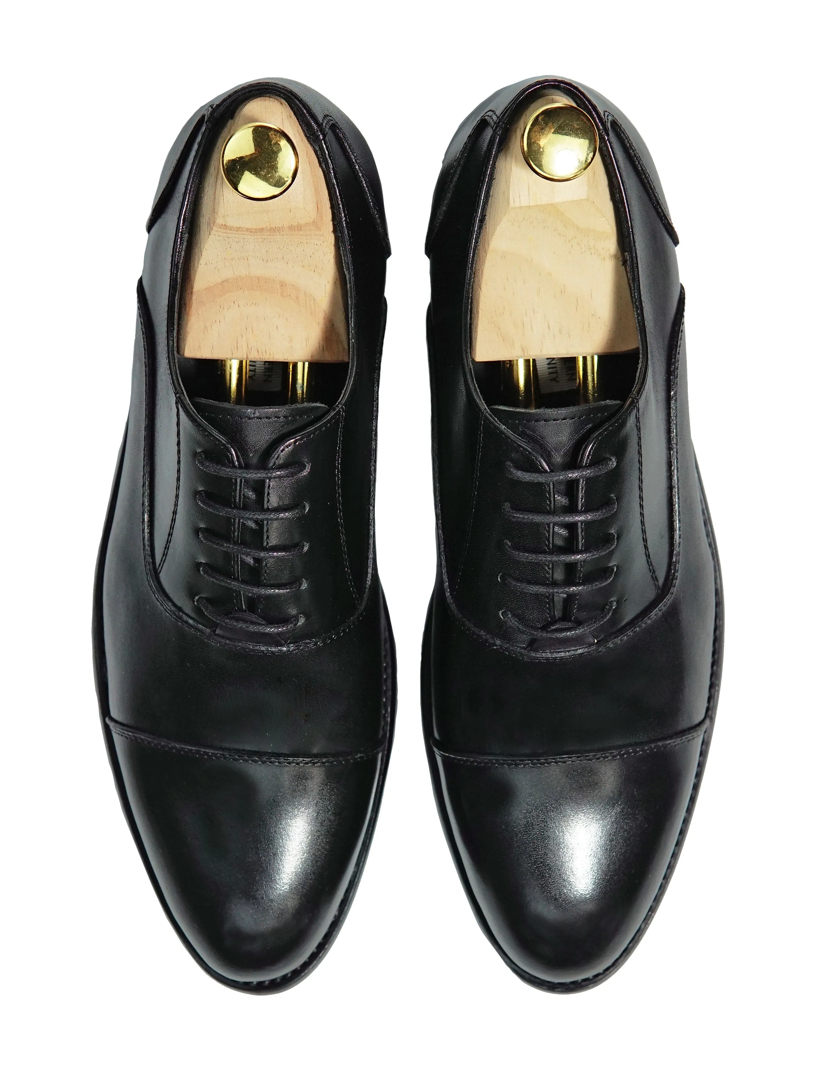 Oxford Cap Toe - Black Lace Up