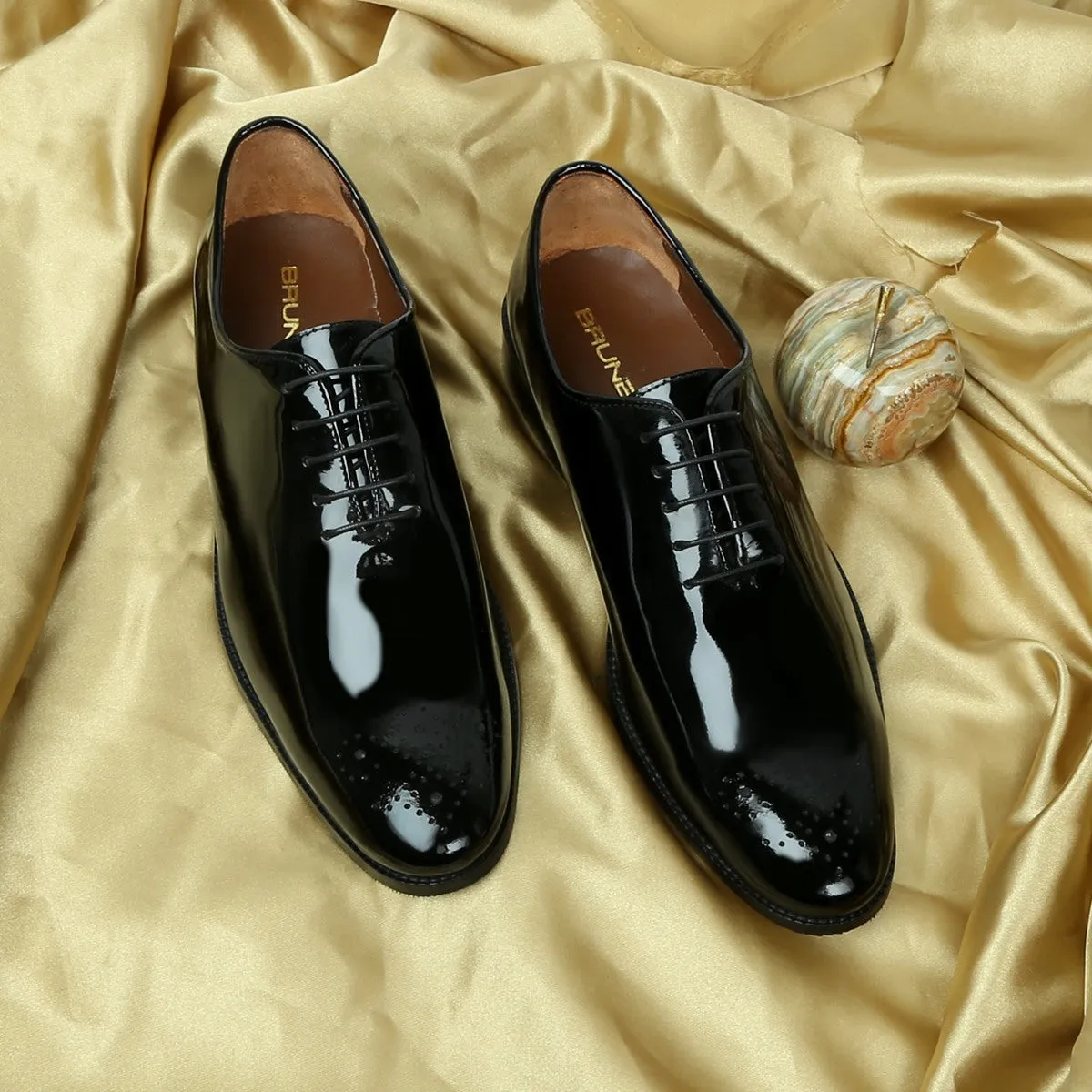 Patent Black Oxford Lace-Up shoes