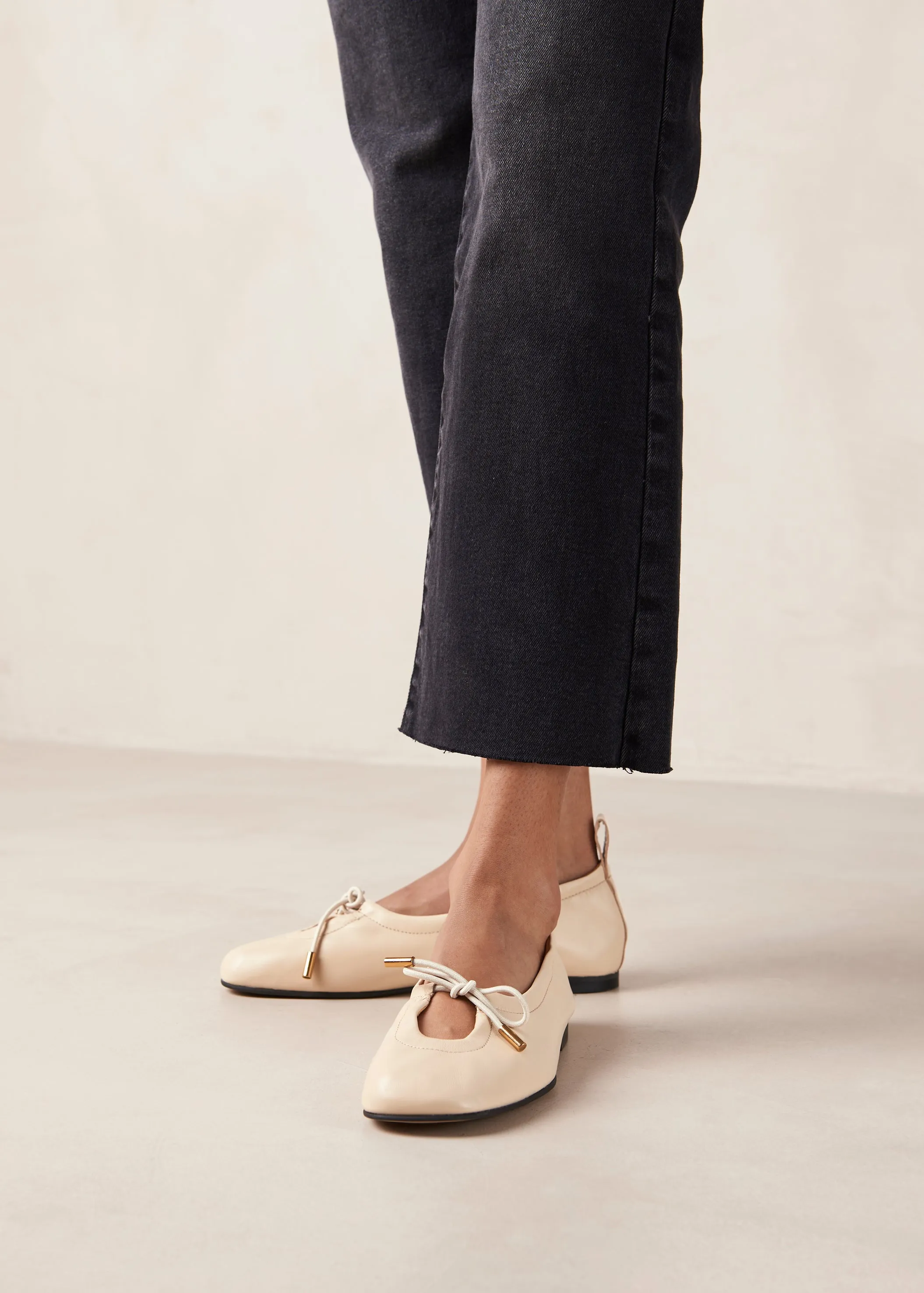 Rosalind Leather Ballet Flats - Cream