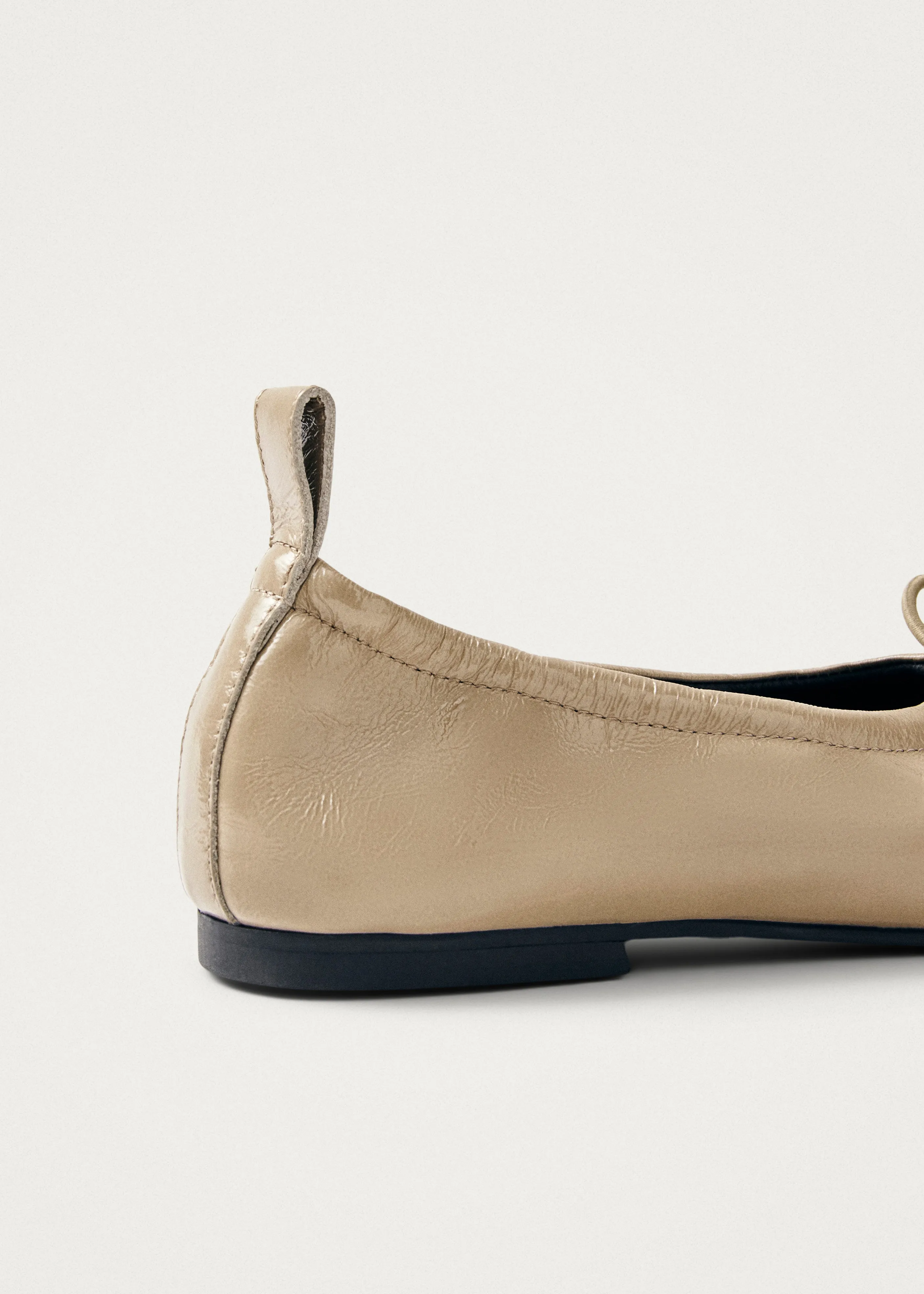 Rosalind Onix Beige Leather Ballet Flats