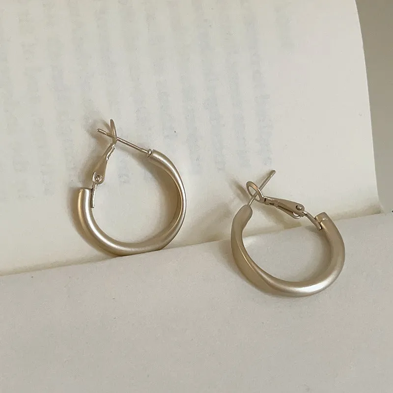 Simple And Cool Matte Female Trendy Earrings