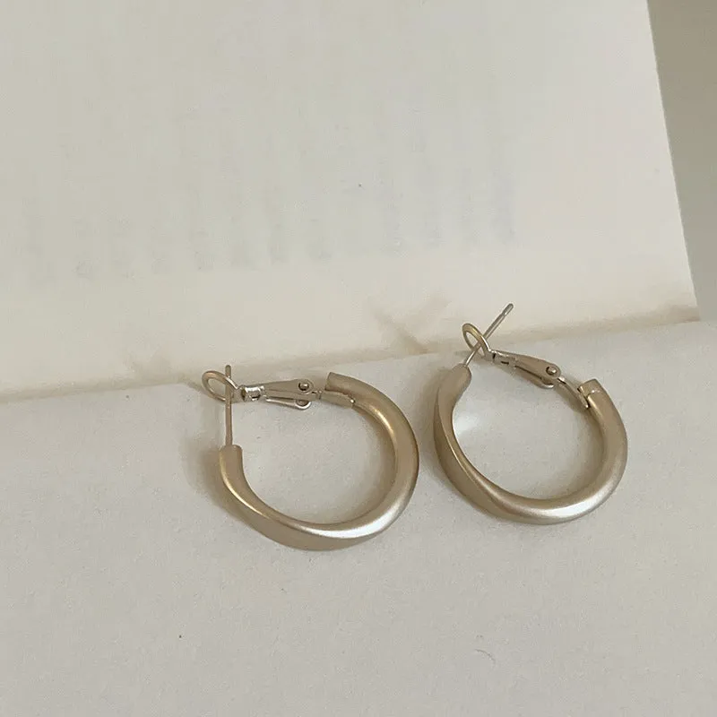 Simple And Cool Matte Female Trendy Earrings