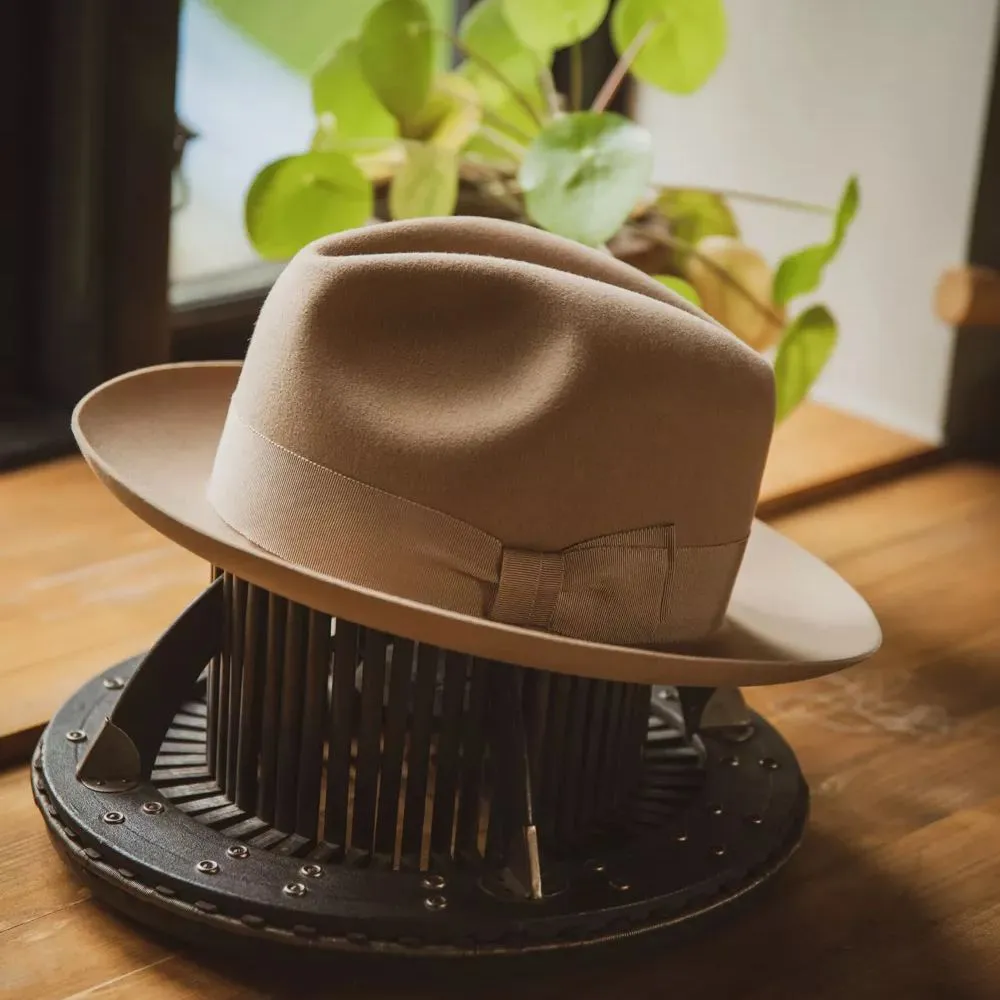 Trendy Classic Felt Fedora in Camel