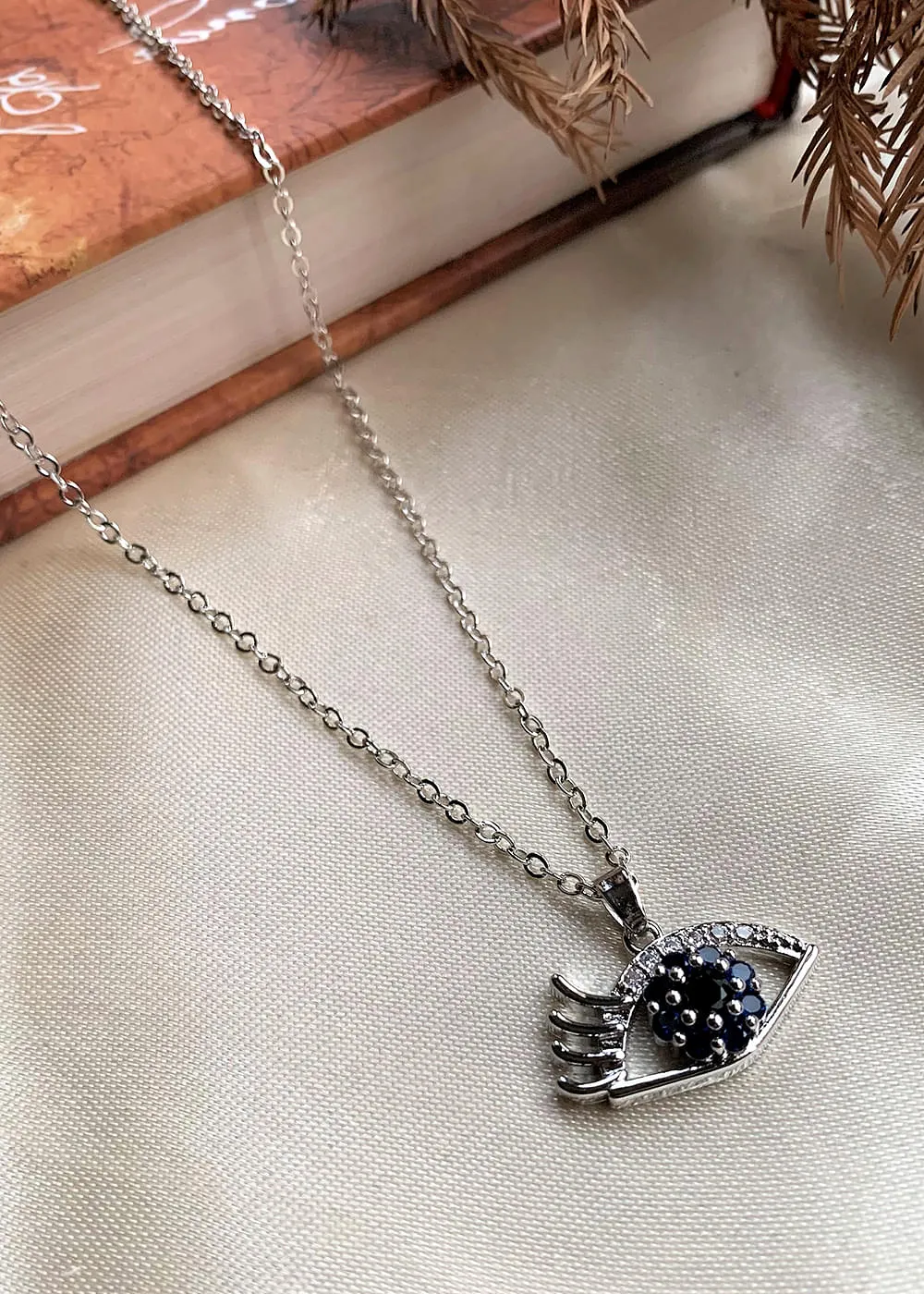 Trendy  Rhinestone Studded Pendant Necklace for Women: Stylish and Protective Jewelry for Any Occasion